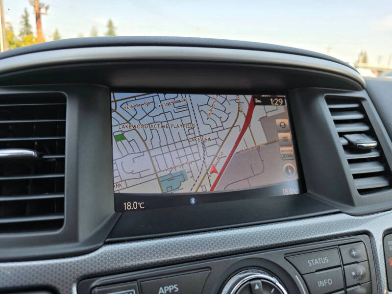 2017 Nissan Pathfinder