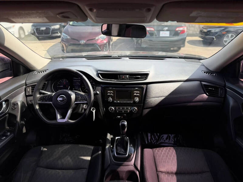 2017 Nissan Rogue