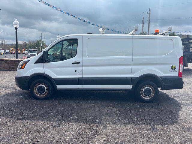 2015 Ford Transit Base's photo