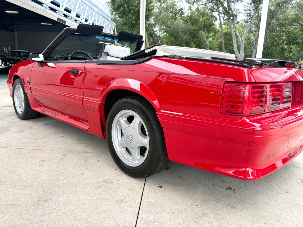 1993 Ford Mustang 15