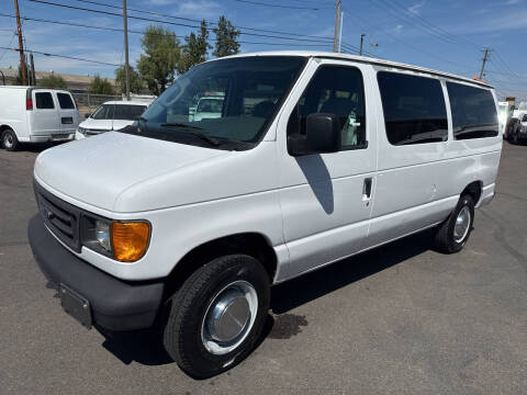 2004 Ford E-Series E-350 SD XL