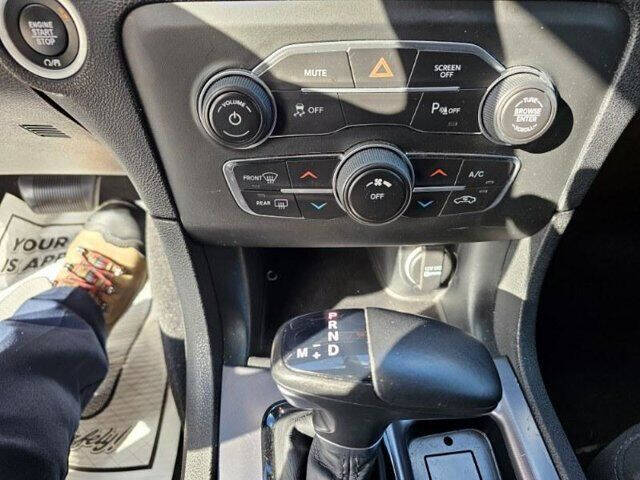 2019 Dodge Charger SXT