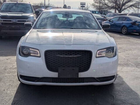 2022 Chrysler 300 Touring