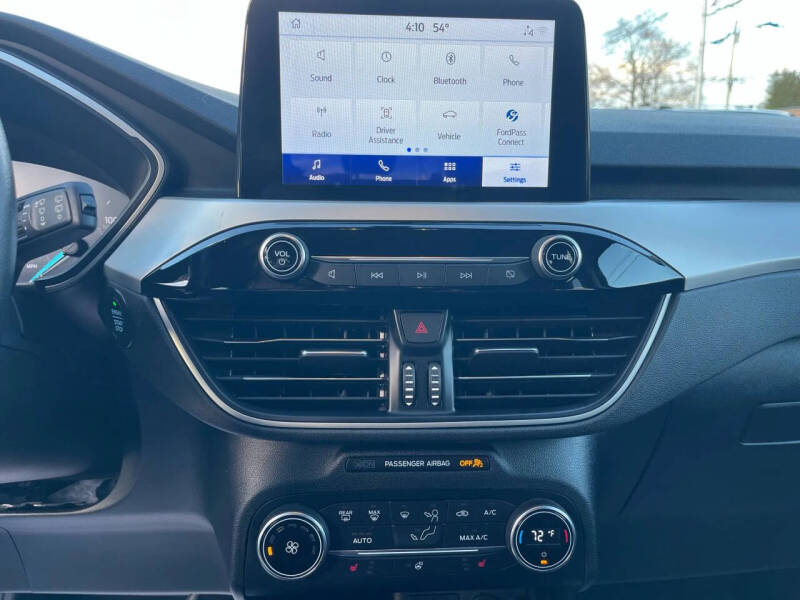 2020 Ford Escape SEL