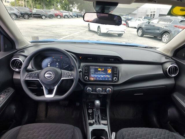 2023 Nissan Kicks SV