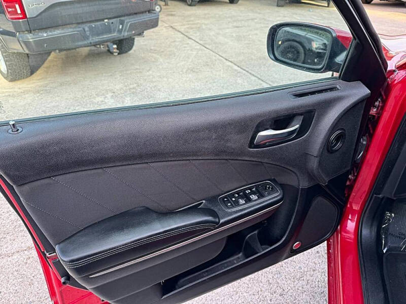 2016 Dodge Charger SXT