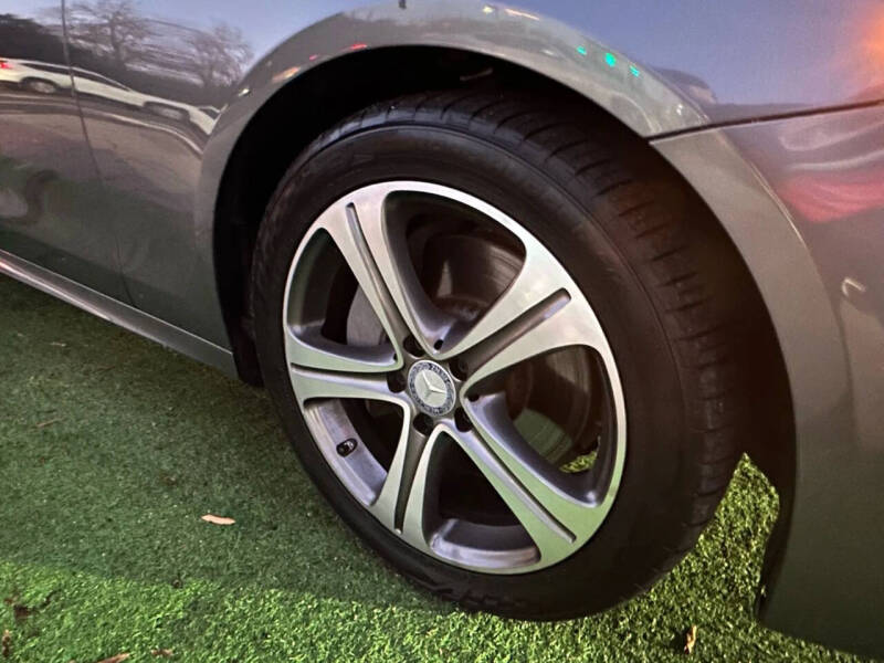 2017 Mercedes-Benz E-Class E 300 4MATIC