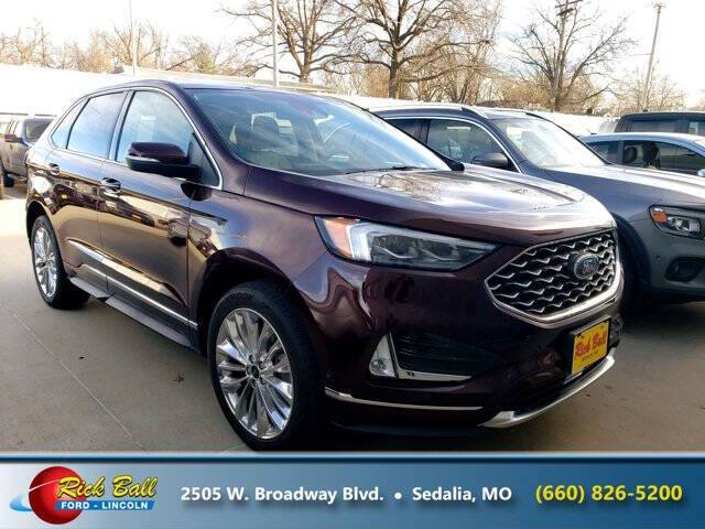 2022 Ford Edge Titanium's photo