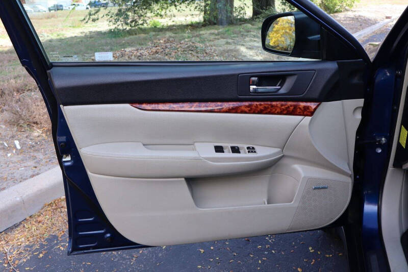 2011 Subaru Outback 2.5i Limited