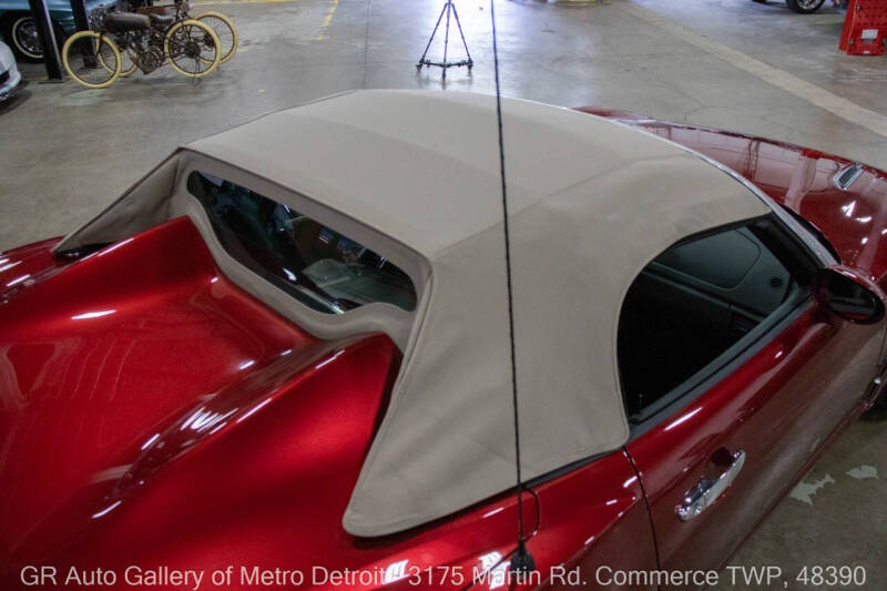 2009 Saturn SKY Red Line