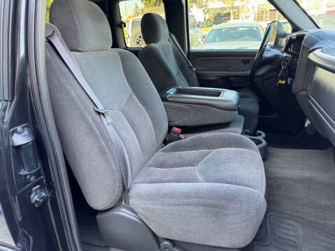 2003 Chevrolet Silverado 2500HD LS