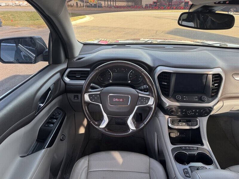 2021 GMC Acadia SLT