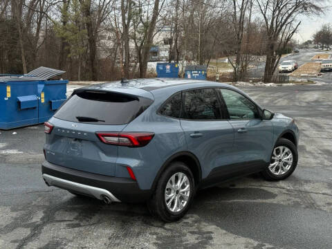 2025 Ford Escape Active