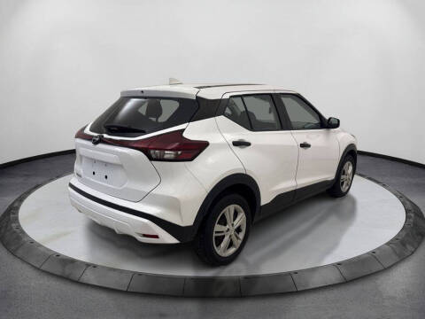 2022 Nissan Kicks S