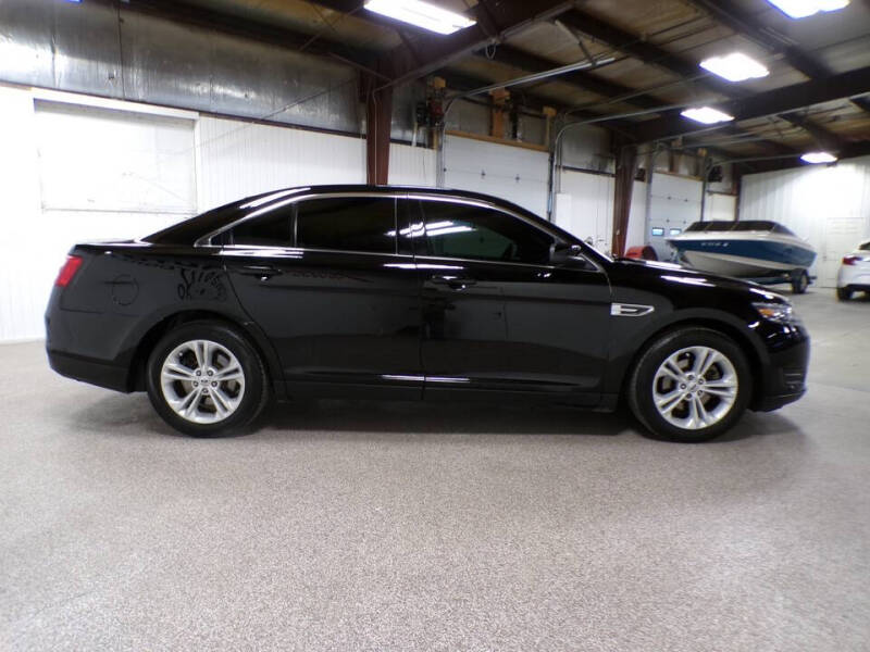 2018 Ford Taurus SEL