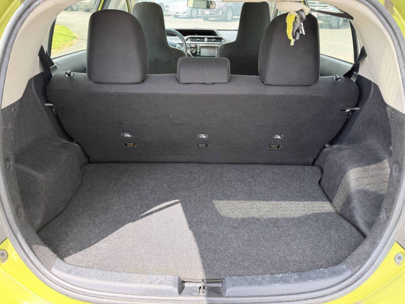 2015 Toyota Prius c One