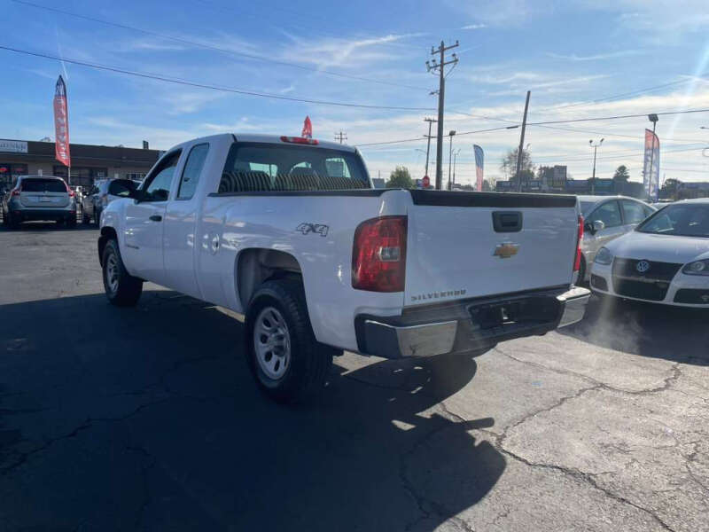 2009 Chevrolet Silverado 1500 Work Truck