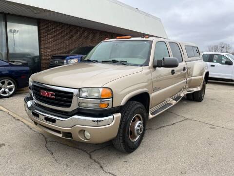 2004 GMC Sierra 3500 for sale at Auto Mall of Springfield in Springfield IL