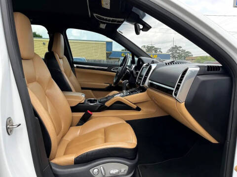 2016 Porsche Cayenne