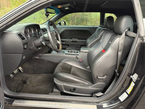 2010 Dodge Challenger SRT8