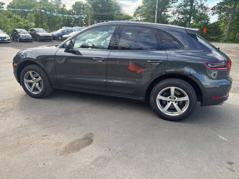 2017 Porsche Macan