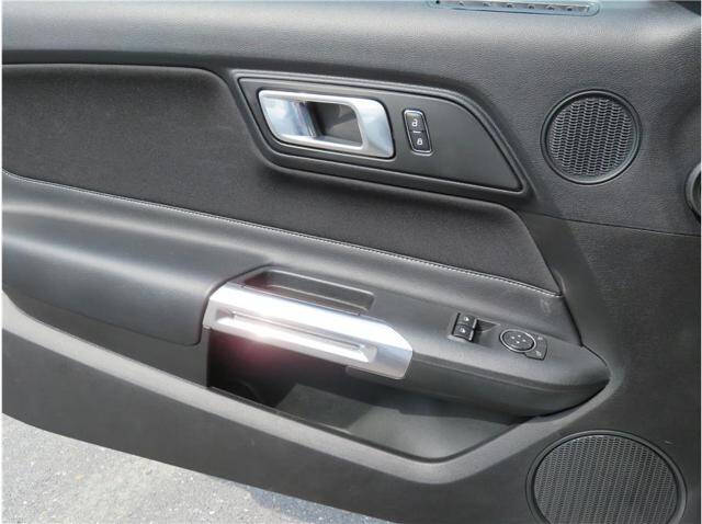 2022 Ford Mustang Mach 1