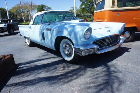 1957 Ford Thunderbird