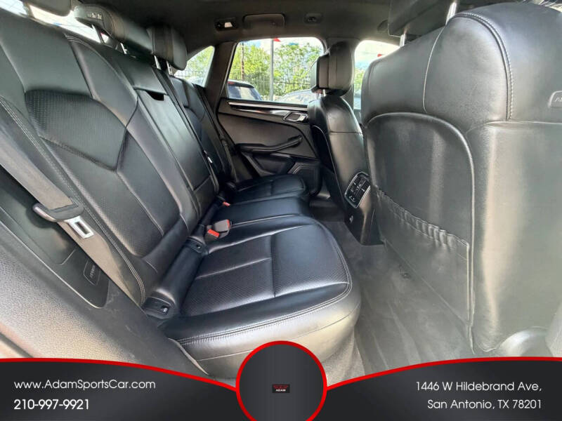 2018 Porsche Macan