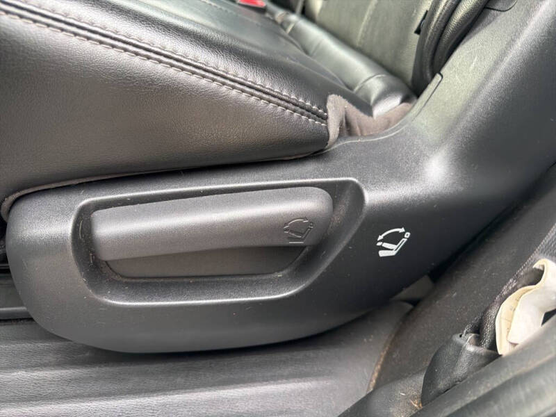 2017 Nissan Pathfinder SL