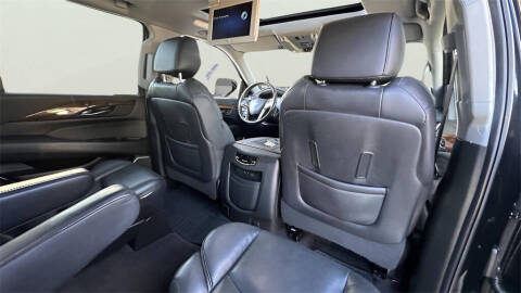 2020 Cadillac Escalade Luxury