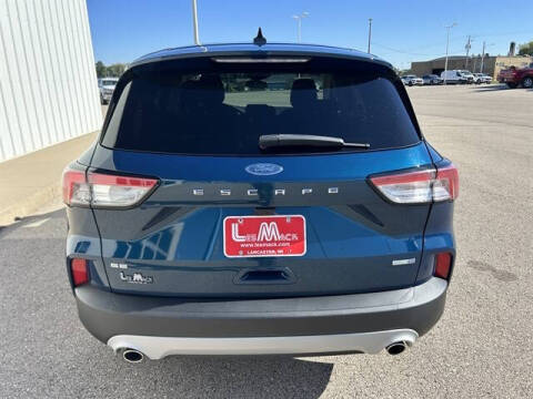 2020 Ford Escape SE