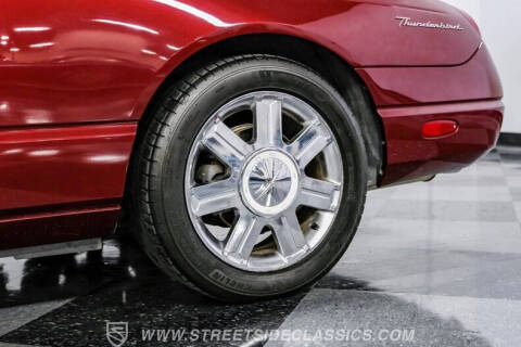 2004 Ford Thunderbird Deluxe