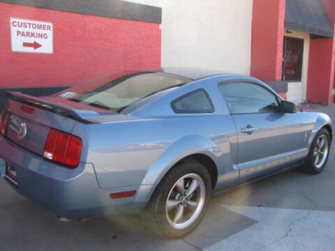 2006 Ford Mustang V6 Deluxe