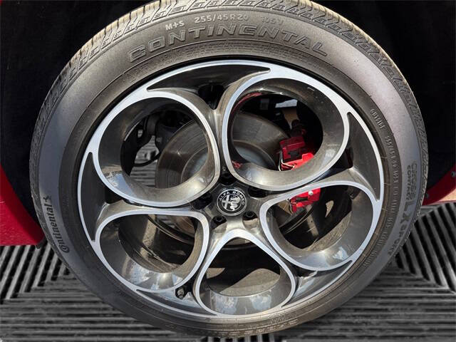 2022 Alfa Romeo Stelvio Veloce