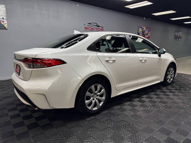 2020 Toyota Corolla LE