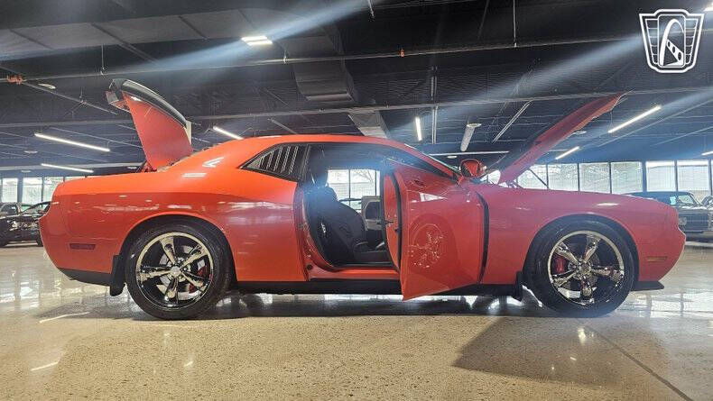 2009 Dodge Challenger SRT8