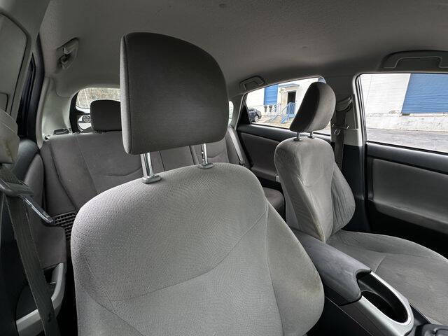 2012 Toyota Prius Two