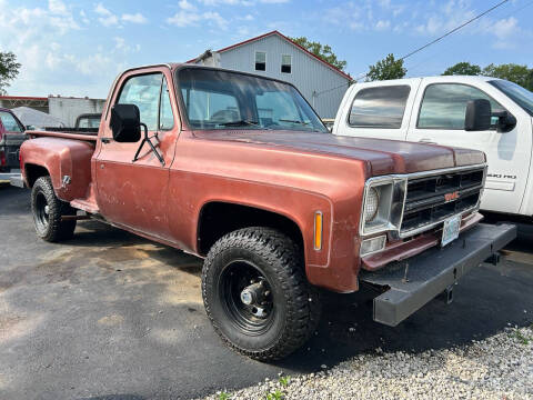 1976 GMC C/K 1500 Series for sale at FIREBALL MOTORS LLC in Lowellville OH