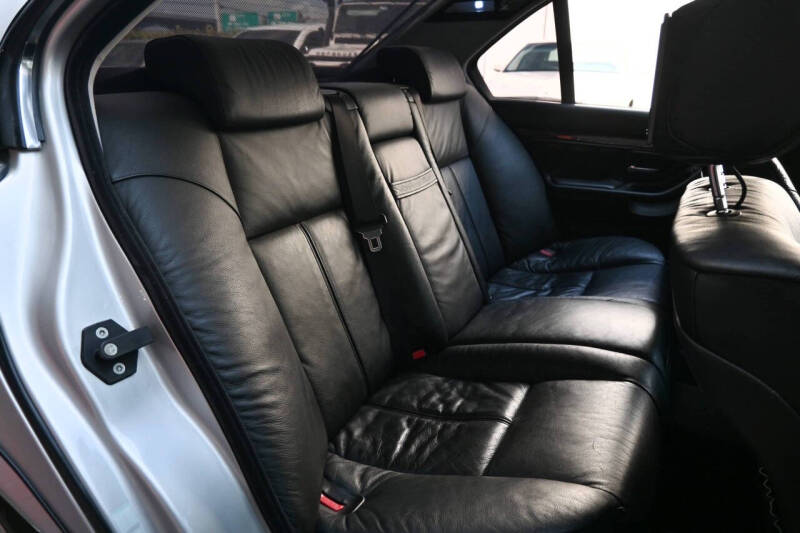 1999 BMW 7 Series 740i