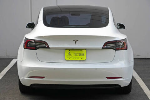 2021 Tesla Model 3 Standard Range Plus