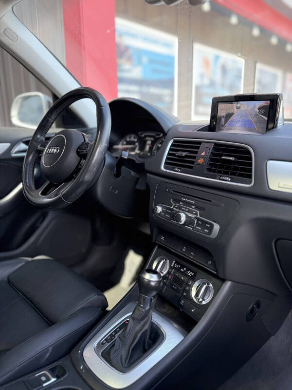 2015 Audi Q3 2.0T quattro Premium Plus