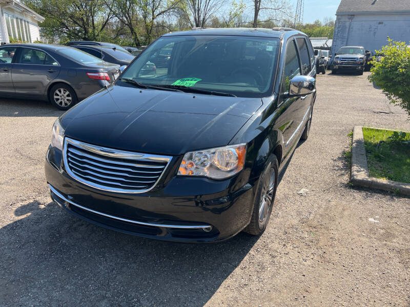 2014 Chrysler Town and Country for sale at Auto Site Inc in Ravenna OH