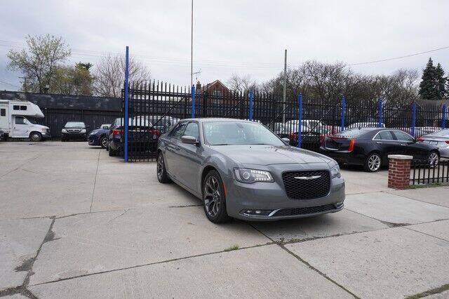 2017 Chrysler 300 for sale at F & M AUTO SALES in Detroit MI