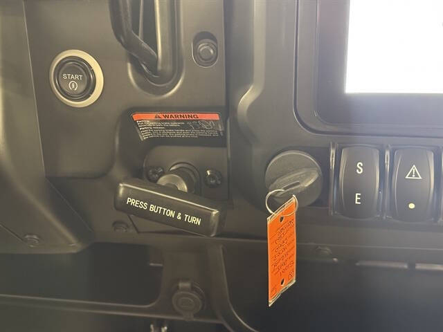 2025 Segway UT10 CREW