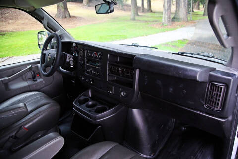 2018 GMC Savana 2500