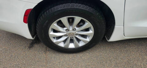2017 Chrysler Pacifica Touring