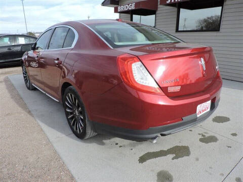 2014 Lincoln MKS