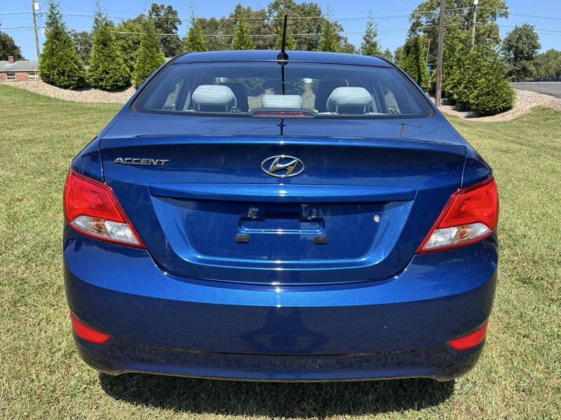 2017 Hyundai Accent SE