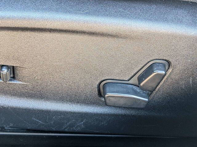 2023 Chrysler 300 C