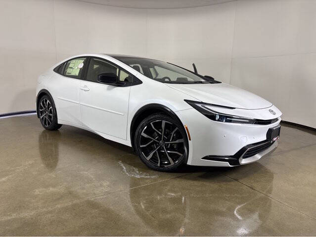 2026 Toyota Prius XSE's photo